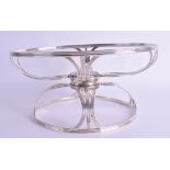 AN ANTIQUE ELECTRO PLATED WIREWORK REVERSIBLE DISH STAND in the manner of Matthew Boulton. 30 cm wid