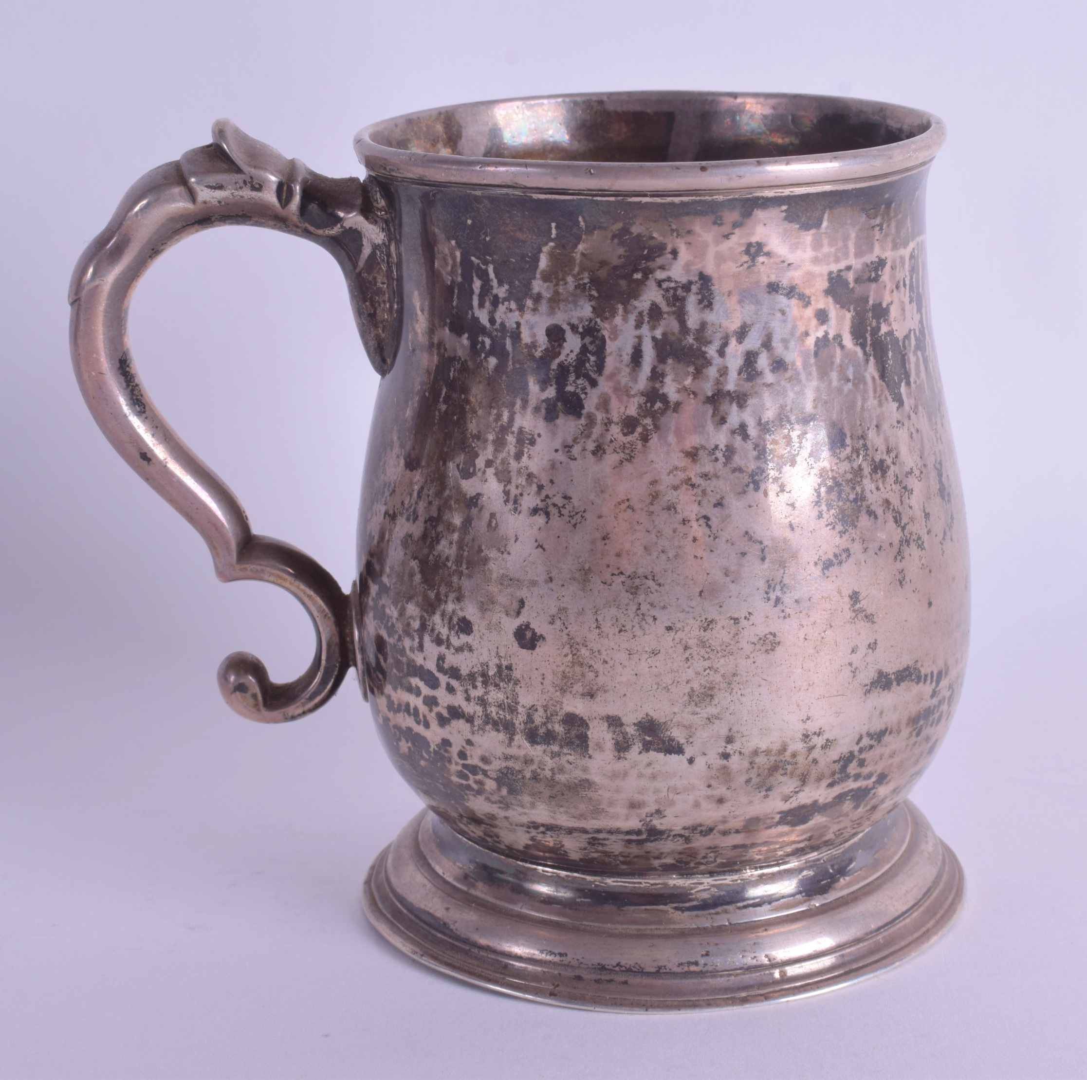 AN EARLY 18TH CENTURY ENGLISH SILVER TANKARD. Newcastle 1743. 12.7 oz. 11.5 cm high.