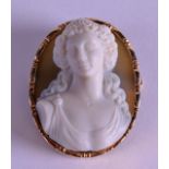 A FINE 19TH CENTURY 14CT GOLD CARVED CAMEO BROOCH by Oscar Caplan. 3 cm x 4 cm.