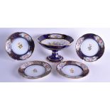 A LARGE 19TH CENTURY FRENCH PARIS PORCELAIN COMPORT together with four similar plates, all painted w