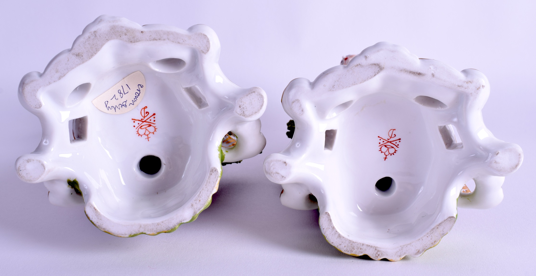 A PAIR OF 19TH CENTURY SAMSONS DERBY PORCELAIN FIGURES modelled as a male and female upon openwork b - Image 3 of 3