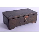 A CHARMING MINIATURE TRAVALLING MUSIC AUTOMATON BOX within a tooled leather case. Box 17 cm wide, Cy