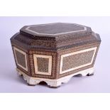 AN EARLY 19TH CENTURY INDIAN PERSIAN MICRO MOSAIC IVORY CASKET decorated with geometric motifs. 15 c