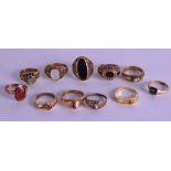 A GROUP OF VARIOUS RINGS. (qty)