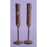 A PAIR OF STYLISH ENGLISH SILVER CANDLESTICKS. 5 oz. 19 cm high.