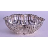 AN ANTIQUE SILVER SWEETMEAT DISH. 1.3 oz. 8.5 cm wide.