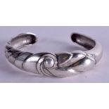 A STYLISH GEORG JENSEN SILVER BANGLE. 6.5 cm wide.