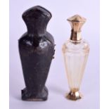 A 19TH CENTURY FRENCH GOLD MOUNTED SCENT BOTTLE. 10 cm high.