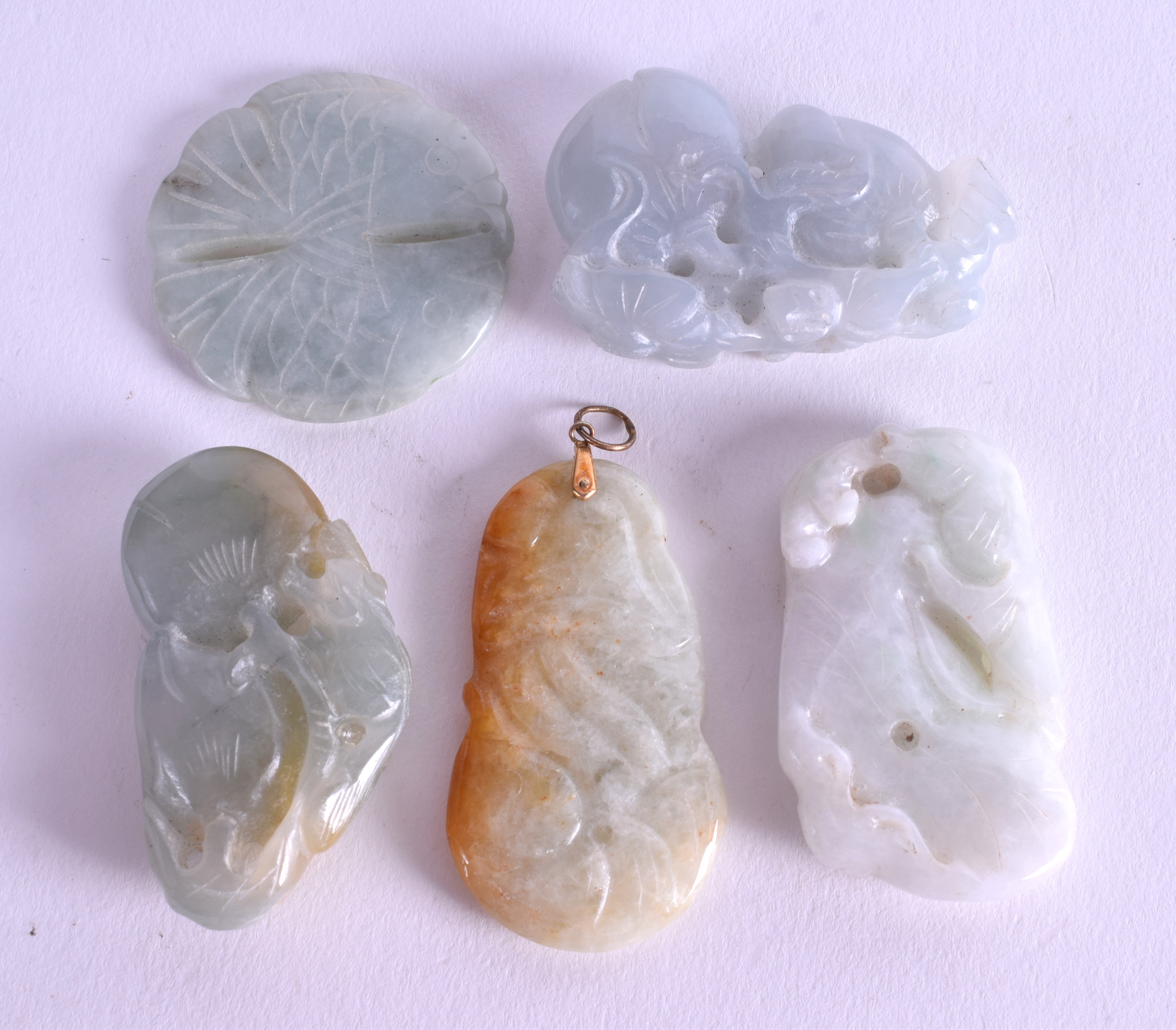 FIVE CHINESE CARVED JADEITE PENDANTS. (5) - Image 2 of 2