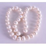 A 14CT WHITE GOLD AND PEARL NECKLACE. 42 cm long.