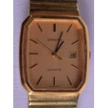 A GENTLEMANS ZENITH GOLD PLATED WRISTWATCH. 2.5 cm wide.