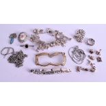 ASSORTED SILVER JEWELLERY. 100 grams. (qty)