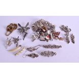 ASSORTED SILVER JEWELLERY. 105 grams. (qty)