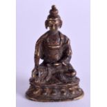 A CHINESE TIBETAN BRONZE FIGURE OF A BUDDHA. 4.5 cm high.