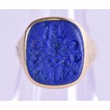 AN ANTIQUE 14CT GOLD LAPIS LAZULI SEAL RING. Size H.