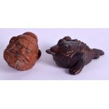 TWO JAPANESE BOXWOOD NETSUKE. (2)