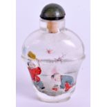 A CHINESE REVERSE PAINTED GLASS SNUFF BOTTLE. 4.75 cm high.