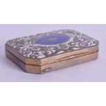 AN ANTIQUE CONTINENTAL SILVER AND ENAMEL SNUFF BOX. 7 cm x 5.5 cm.