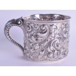 AN EARLY 20TH CENTURY SILVER MUG. 5.5 oz. 9 cm wide.