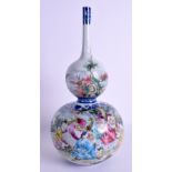 A CHINESE DOUBLE GOURD PORCELAIN VASE 20th Century, painted with famille rose enamelled figures wit