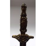 AN UNUSUAL 19TH CENTURY CONTINENTAL SWORD with figural handle. 61 cm long.