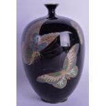 A GOOD 19TH CENTURY JAPANESE MEIJI PERIOD CLOISONNE ENAMEL VASE in the manner of Ogasawara Shuzo, d