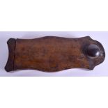 AN UNUSUAL 18TH/19TH CENTURY TREEN DUAL RULE WOOD HOLDER decorated with a crest and foliage. 24 cm
