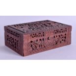 A 19TH CENTURY CHINESE CARVED SANDALWOOD BOX AND COVER Qing. 12 cm x 8.5 cm.