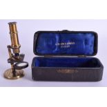 AN ANTIQUE LAWRENCE & MAYO OF LONDON SCIENTIFIC INSTRUMENT. 12 cm high.