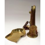 AN ANTIQUE BRASS COAL SHOVEL, together with a brass horn. (2)