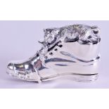 A SILVER CAT AND BOOT VESTA CASE. 6 cm wide.