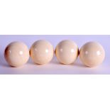 FOUR SNOOKER BALLS. 4.5 cm wide. (4)