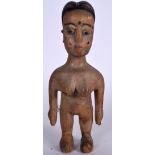 AN UNUSUAL ANTIQUE INDIAN WOODEN DOLL, possibly a fertility figure. 22.5 cm high.