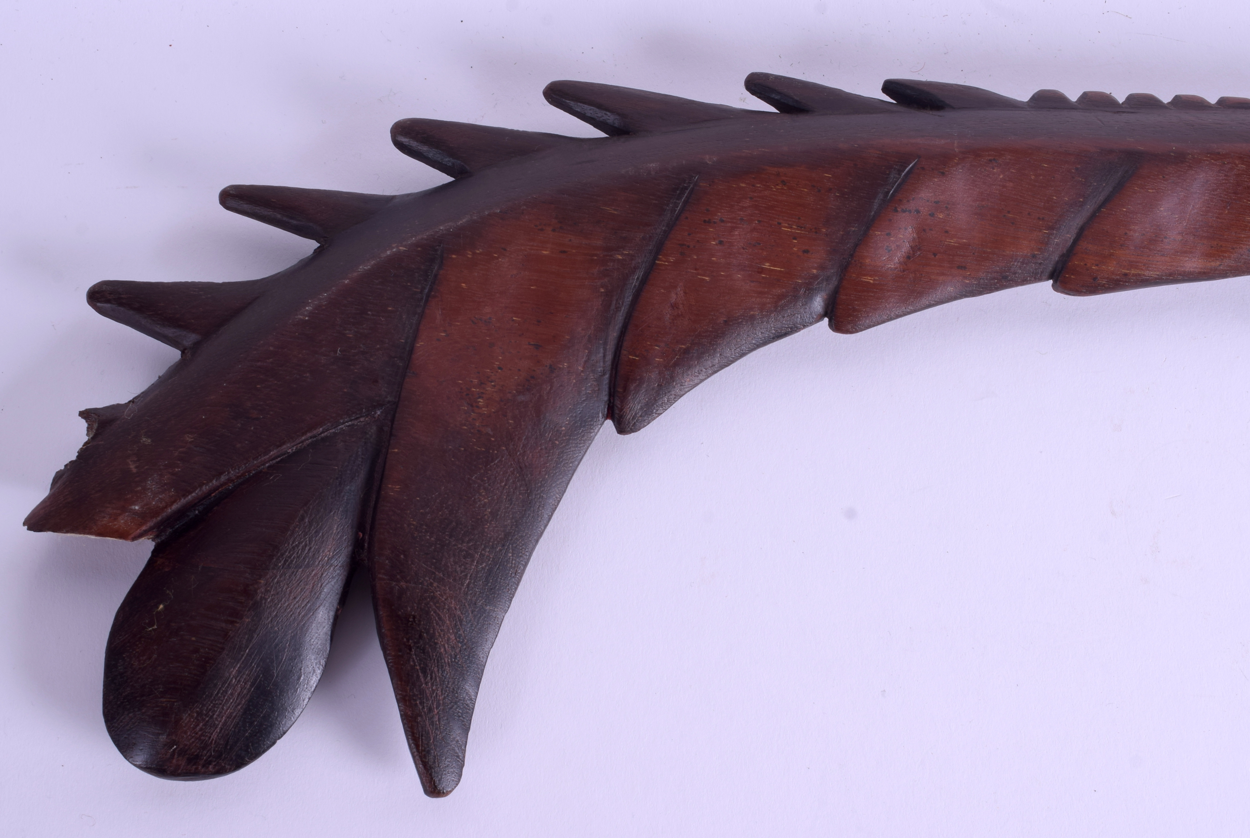 A RARE SAMOAN POLYNESIAN TRIBAL SPIKED WOOD WAR CLUB with zig zag carved handle and barbed rim. 94 - Bild 2 aus 8