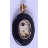 AN EARLY 20TH CENTURY PIETRA DURA AND GOLD PENDANT, inlaid with foliage. 6 cm x 3.6 cm.