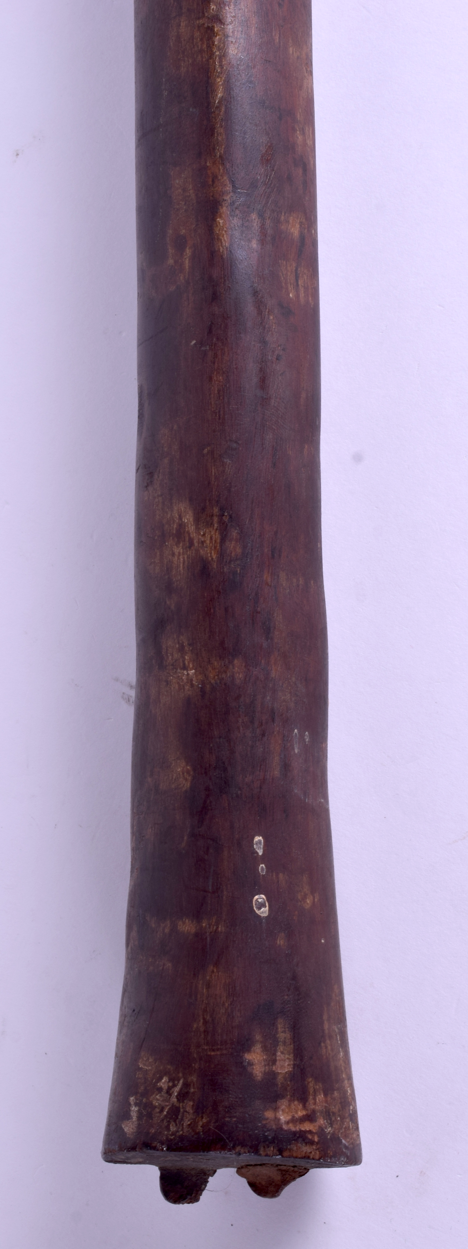 A 19TH CENTURY POLYNESIAN SOUTHSEA ISLANDS TRIBAL WOOD CLUB decorated with arrow head motifs. 129 c - Bild 10 aus 19