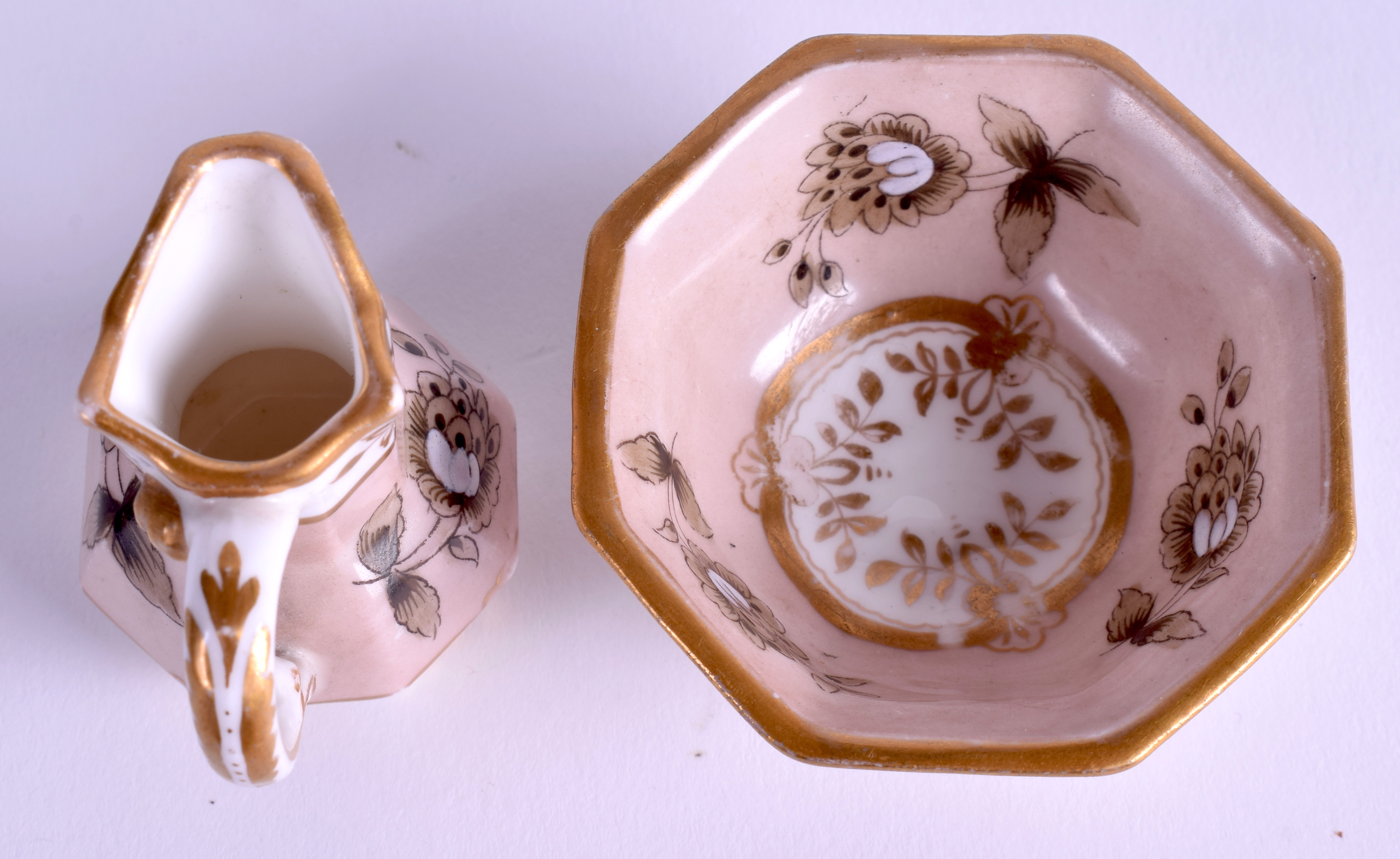 A RARE EARLY 19TH CENTURY SPODE MINIATURE OCTAGONAL JUG AND BASIN pattern 4175. 4.5 cm & 5.5 cm hig - Bild 3 aus 4