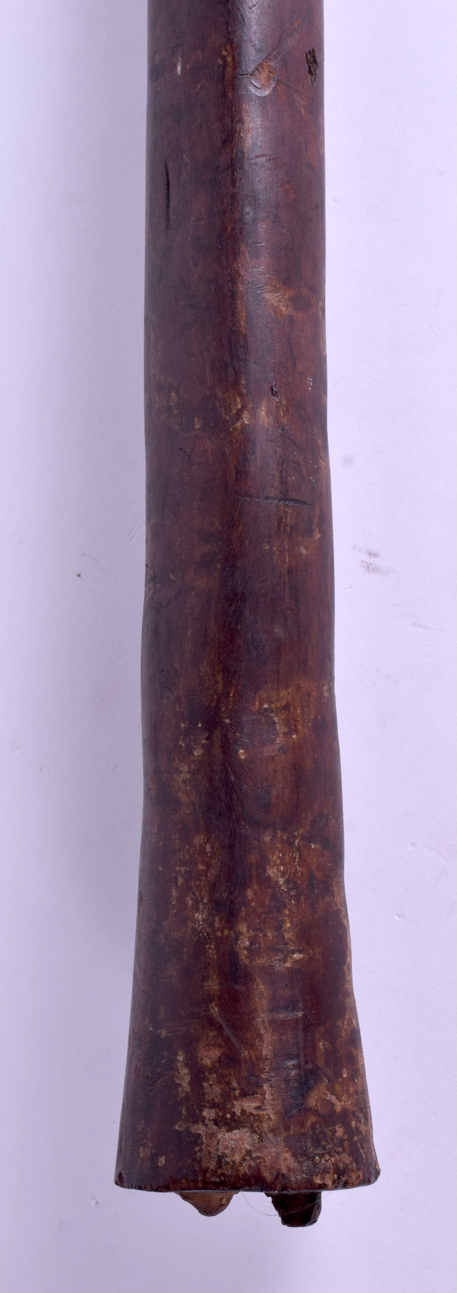 A 19TH CENTURY POLYNESIAN SOUTHSEA ISLANDS TRIBAL WOOD CLUB decorated with arrow head motifs. 129 c - Bild 5 aus 19