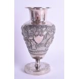 AN ANTIQUE INDIAN SILVER VASE. 11.4 oz. 18 cm high.