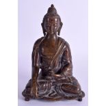 AN 18TH/19TH CENTURY CHINESE NEPALESE BRONZE FIGURE OF BUDDHA modelled holding a censer. 16 cm x 10