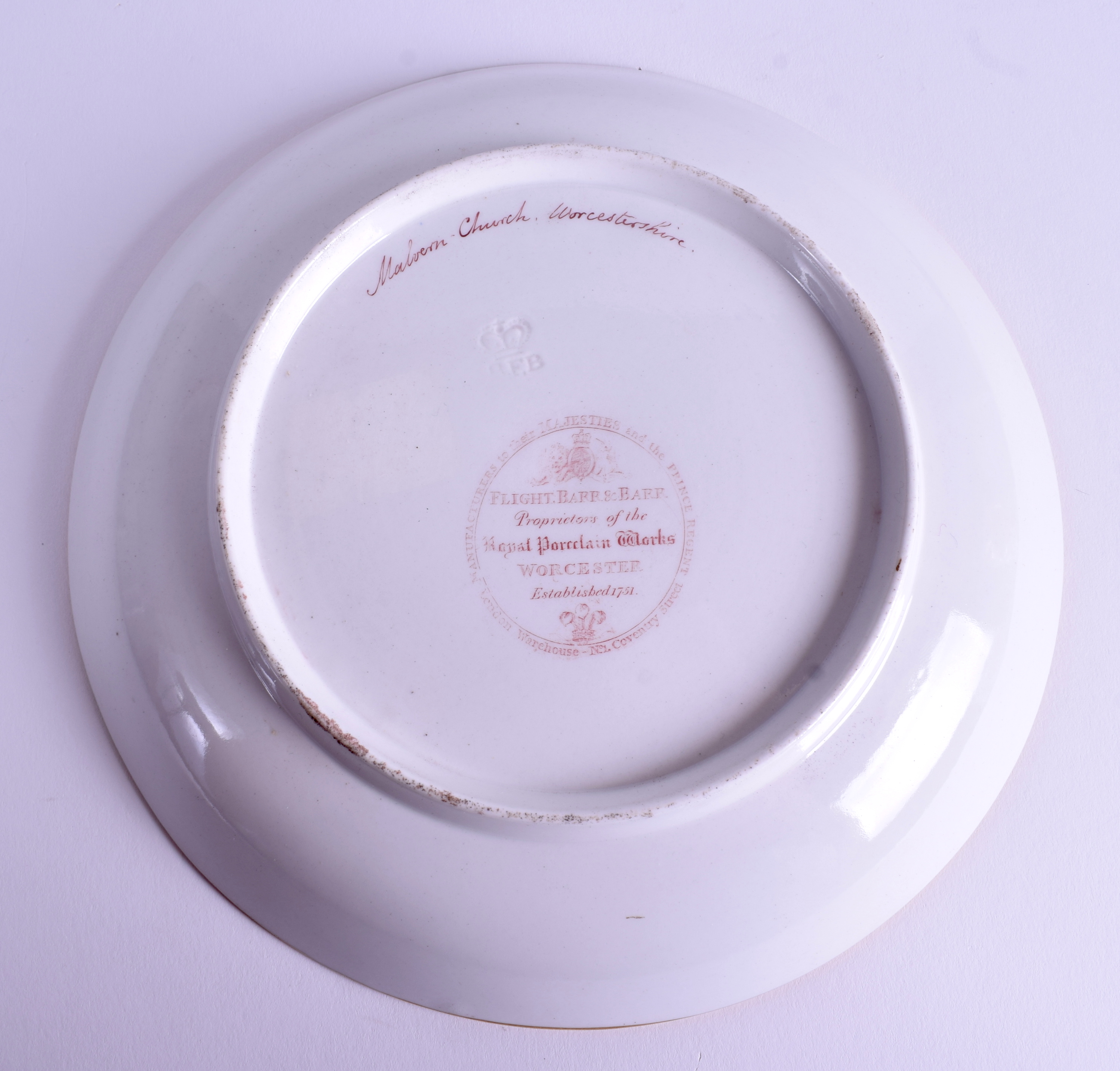 AN EARLY 19TH CENTURY FLIGHT BARR AND BARR SAUCER painted with Malvern Church, Worcestershire. 19 c - Image 2 of 2