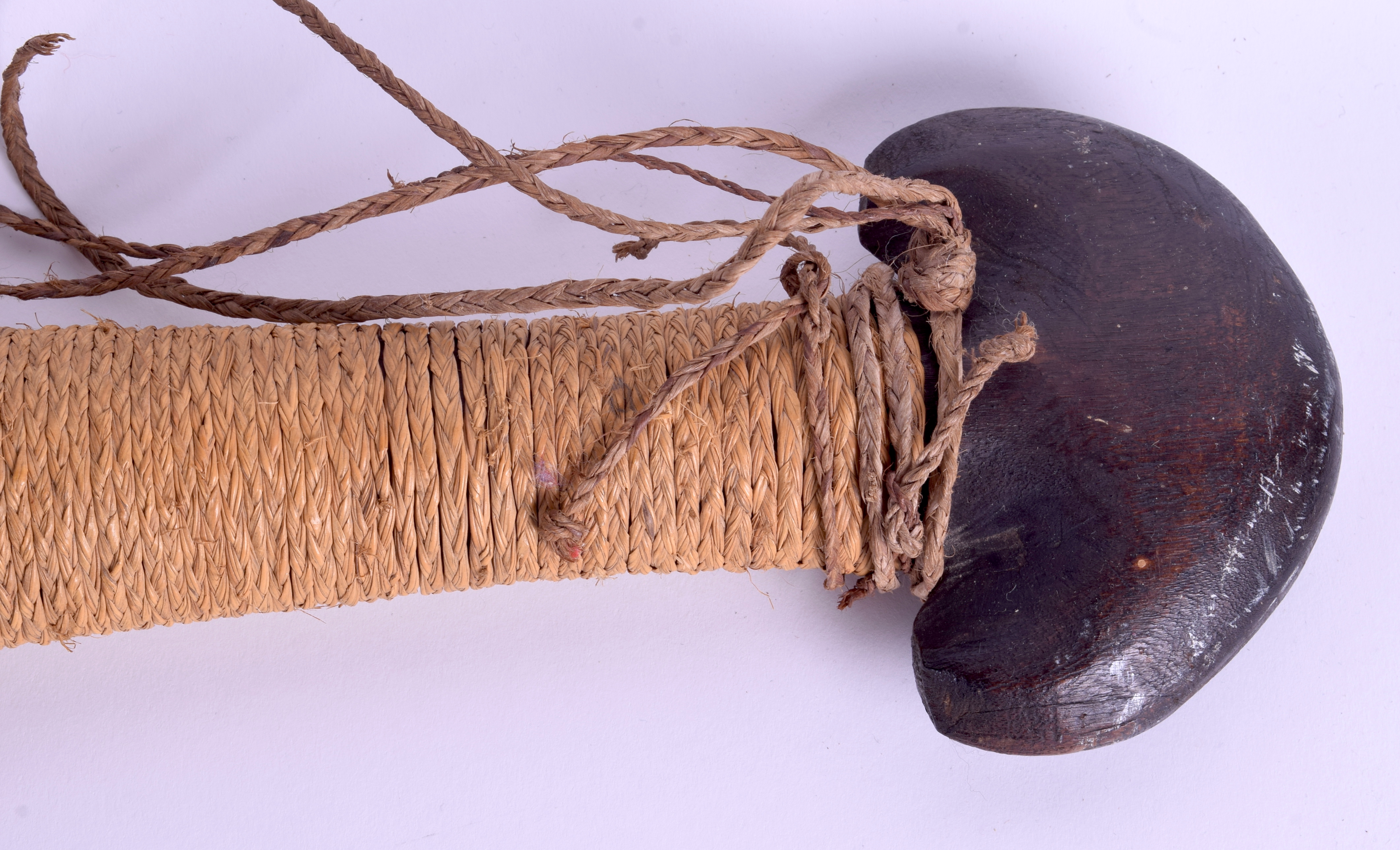 A RARE SOLOMON ISLANDS POLYNESIAN TRIBAL WAR CLUB Melanesia, with rope banded handle. 76 cm x 17 cm - Bild 2 aus 8