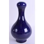 A CHINESE BLUE GLAZED GARLIC NECK BLUE VASE bearing Qianlong marks to base. 21 cm high.