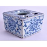 A 19TH CENTURY CHINESE BLUE AND WHITE JOSS STICK HOLDER. 5.5 cm square.