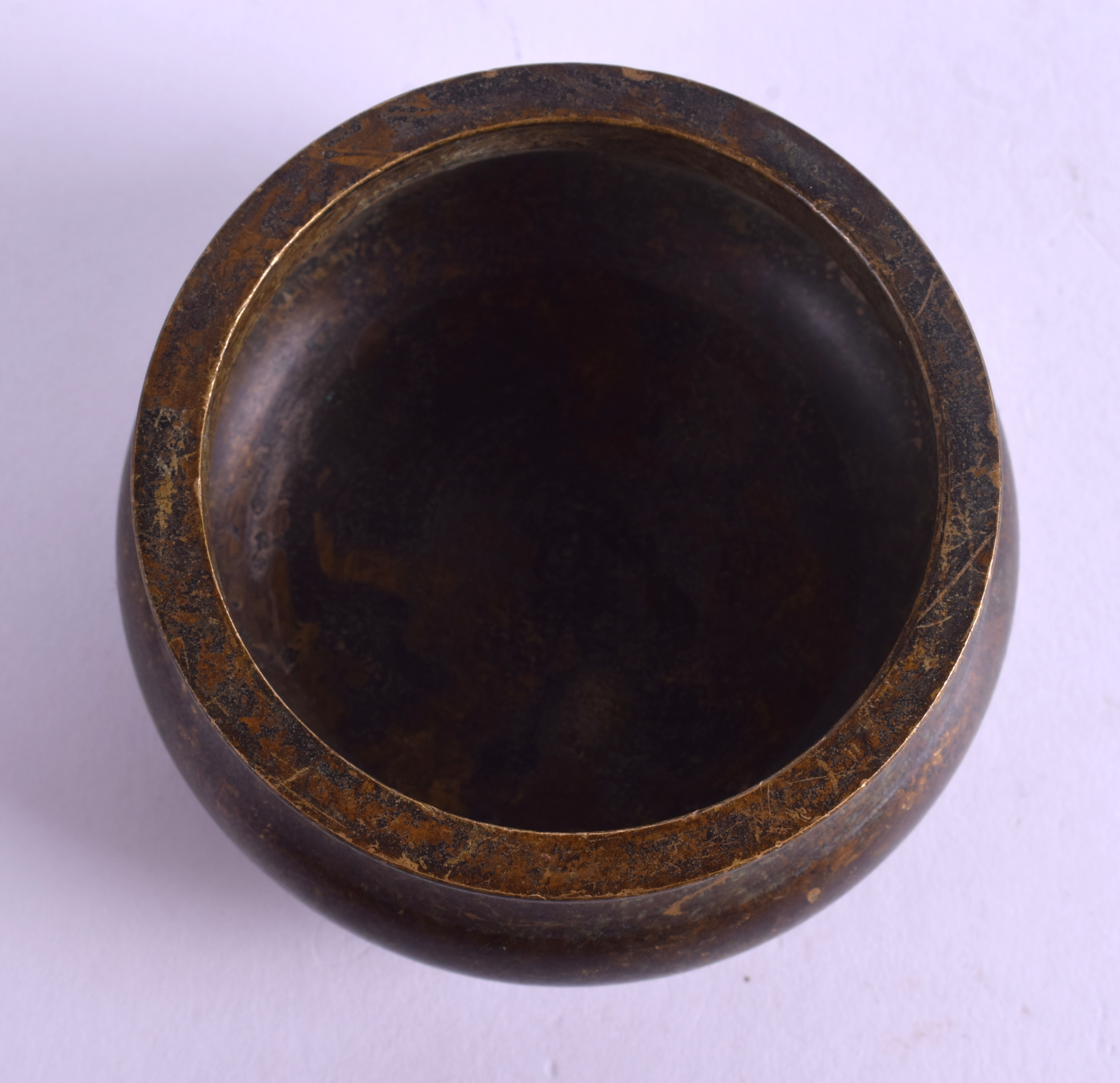 A CHINESE BRONZE CENSER. 7 cm wide, internal diameter 5.5 cm. - Image 3 of 4