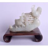 AN EARLY 20TH CENTURY CHINESE CARVED GREEN JADE CENSER Late Qing, upon a hardwood base. Jade 13 cm