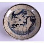 A CHINESE BLUE AND WHITE DISH. 17 cm wide.