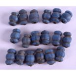 VARIOUS AGATE TOGGLES. (qty)