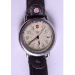 A VINTAGE SWISS ARMY WRISTWATCH. 3.25 cm wide.