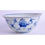 A 19TH CENTURY CHINESE BLUE AND WHITE PORCELAIN BOWL possibly Shipwreck. 14 cm wide.